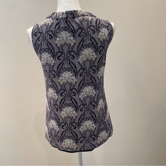 Tory Burch Print Silk Sleeveless Top  size 2 EUC - Picture 2 of 10